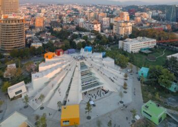 Transformimi radikal i Tiranës: Si kryeqyteti shqiptar po përcakton traditën dhe rishkruan të ardhmen