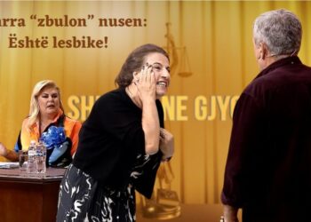 Vjehrra “zbulon” nusen te “Shihemi në Gjyq”: Është lesbike