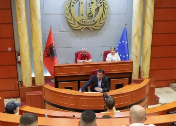 Hapen 5 shkolla të reja në Tiranë, Veliaj: T’i japim fund mësimit me dy turne! Hapim qendrën më të madhe në Ballkan për fëmijët me spektrin autik