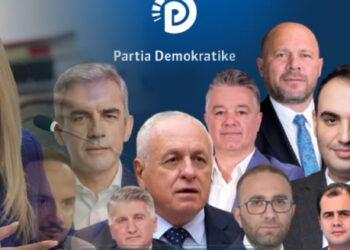 VIDEO e Majkos me gazetarët, Ina Zhupa: Qeveri maskiliste! (Ndërkohë PD ka vetëm burra si drejtues qarqesh)