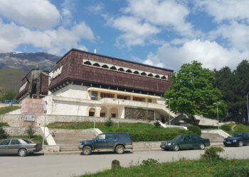 Rexhë Byberi në “arrest shtëpie”, përzgjidhet kryetarja e komanduar e Bashkisë së Tropojës