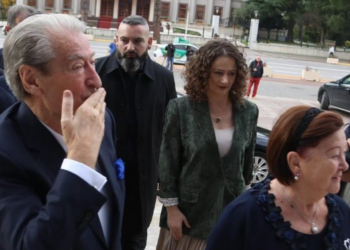 Berisha e lë në dorë të Argitës kandidimin në 2025: Primaret aty janë, si ta mendojë…