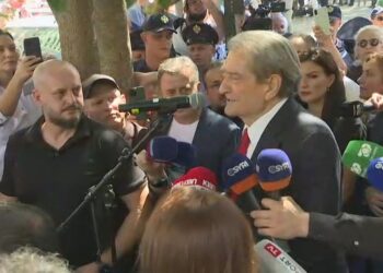 Berisha iu drejtohet militantëve: Tani që u mora i pandehur, hajdeni të rrëzojmë Ramën