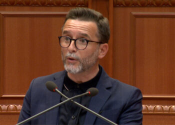 “Ndëshkoni krimin e këtij kafshe”, Braçe reagon ashpër pasi burri dogji gruan me benzinë