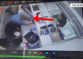 Ndodh në Durrës/ I riu tenton të vjedhë bankën por dështon! “Nuk dorëzohet” dhe gjatë largimit… grabit një “exchange”