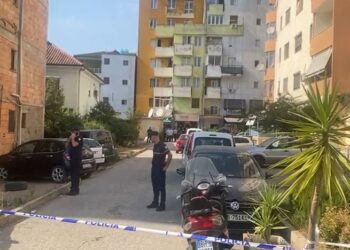 DETAJE / Kastriot Elezi ishte shënjestra e atentatit, plumbat kapën dhe kamarierin e lokalit!