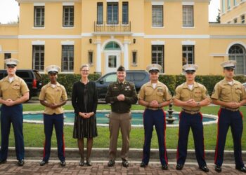 DETAJE / Gjenerali amerikan në Tiranë, do takohet me Begajn dhe Ramën