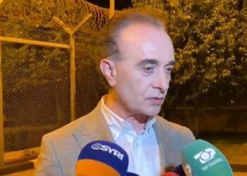 Salianji mbërrin në Burgun e Fierit, Luan Baçi: Jemi pranë dhe në dispozicion të tij!