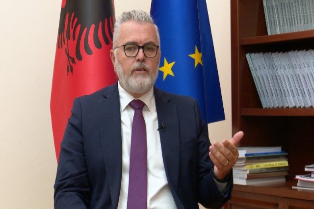 Kongresi Botëror i Ligjit në Tiranë  Gogu  Rruga për drejtësi kërkon përpjekje të përbashkët