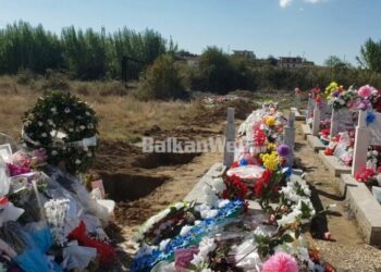 Në Kuçovë hapen varret pa shërbime mortore, pas denoncimit nga qytetarët nisin hetimet
