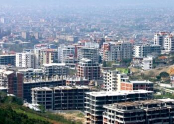 Rriten qiratë në Tiranë, agjentët imobiliarë: Çmimi mesatar shkon 500 euro në muaj