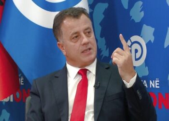 Noka paralajmëron humbjen e PD: Bajrët, Rrajat, Troplinët, Ndokat, Çelët, drejtuesit e vërtetë politikë të PS në zgjedhje