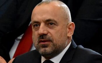 Destabilizimi i Kosovës nga Serbia, “dorëzimi i Radoiçiçit është gjunjëzimi Vuçiçit para drejtësisë”