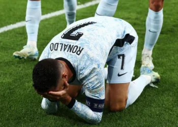 Gëzim dhe lot! Ronaldo arrin momentin historik në karrierë, shënon golin e 900-të