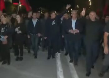 Protesta e opozitës, protestuesit largohen nga godina e Kryeministrisë