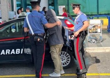 U arratis nga burgu në Itali më 2017, kapet në aeroportin e Romës 41-vjeçari shqiptar me 7 emra