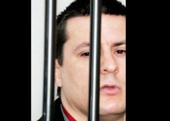 I dënuar më parë me 25 vite për vrasje të trefishtë/ Kundërshtoi policinë, arrestohet personazhi i njohur i botës së krimit (EMRI)