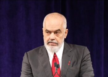 Shqiptarët e Amerikës e pyesin çfarë mund të bëjnë për të, Rama: Bëhuni garant që Shqipëria të mos…