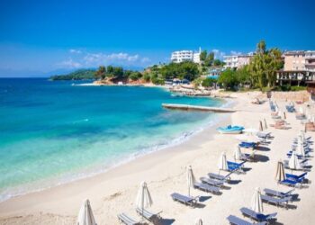 Rregullore e re për plazhet, 300 metra hapësirë publike për çdo 1000 metra vijë plazhi