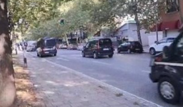 FOTO/ Prag proteste, makinat e policisë “blindojnë” Tiranën; 1500 efektivë në terren për të garantuar sigurinë