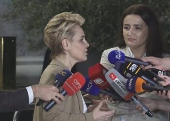 “Trego kush është peshku i madh”, Monika Kryemadhi “nxjerr nga rrjeta” emrin