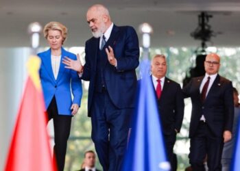 “Kathimerini”: Shqipërisë i vendosen kushte të qarta për të drejtat dhe pronat e minoritetit grek