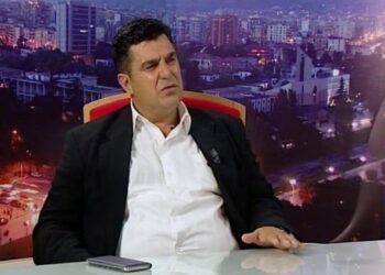 E përplasi makina teksa kalonte rrugën në këmbë, kush është avokati që vdiq në Lushnje-Tiranë