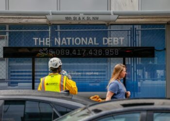 Paralajmëron FMN: Borxhi publik do kalojë 100 trilionë, kërcënon ekonominë globale