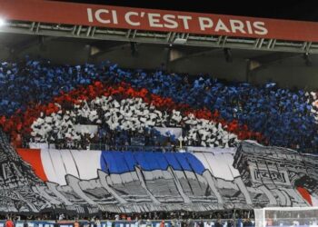 Kaosi me tifozët ultras, lekë me thasë nga biletat e ndeshjeve dhe koncerteve