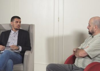 “Vuçiç në gjunjë pas Banjskës”, deputeti serb: Nuk ka kapacitete të sulmojë Kosovën, Perëndimi e ka në dorë