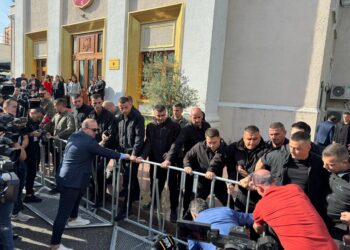 “Do mbani përgjegjësi”/ Deputetët e PD letër Spiropalit: Dorëzo pamjet e kamerave të sigurisë! Kush urdhëroi…