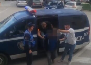 Iu vidhnin lekët pensionistëve në rrugë, arrestohet një hajdut, në kërkim tjetri