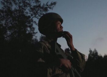 Rrethimi kinez i Tajvanit, “dragoi” po nxjerr flakët e luftës