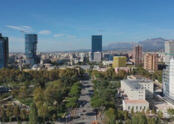 Ky është parashikimi i FMN për rritjen ekonomike të Shqipërisë