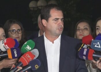 Bylykbashi pas mbylljes së seancës plenare: S’mund të ketë normalitet pa qeveri teknike