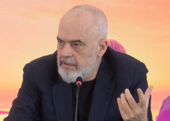“Nuk ju kemi lënë pas dore”, Rama me të moshuarit: Ja problemi me skemën e pensioneve