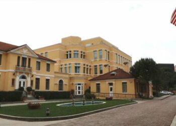 Protesta e opozitës/ Ambasada e SHBA mesazh qytetarëve amerikanë: Shmangni demonstratën! Do të ketë bllokime të rrugëve