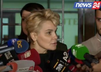 “Mu thaftë dora dhe goja bashkë”, Kryemadhi tregon mesazhet me Ramën: Gënjyem Metën për…
