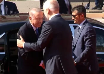 VIDEO / Erdogan-Rama, takim kokë më kokë! Jo konferencë për shtyp, axhenda deri në largimin për në Beograd