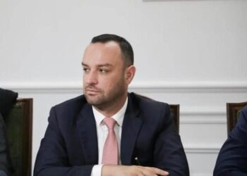 EMRI/Kush është bashkëpunëtori që ra sot në pranga bashkë me ish deputetin Çyrbja