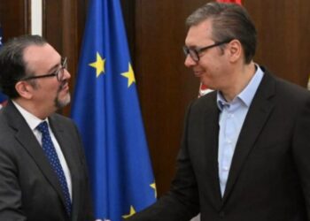 Zyrtari amerikan në Serbi, Vuçiç i ankohet për Kosovën: Njerëzit atje janë…