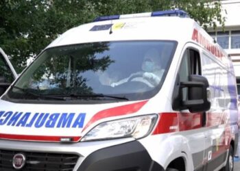 Aksident në aksin Prrenjas-Librazhd, përplasen dy makina, raportohet për të plagosur
