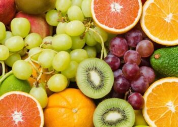 Ndjeni dhimbje stomaku pas konsumit të frutave? Njihuni me shkaqet dhe trajtimin