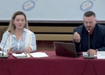 “Ke ndarë puset e naftës me miqtë e tu”, Koçi i kthehet Vokshit: Nuk jam raca jote politike, ta dish ti…