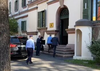Pas arrestimit të Ilir Metës, e ngarkuara me punë e SHBA shkon në zyrën e ministrit Ervin Hoxha!