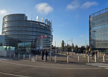 Von der Leyen në Tiranë, 5 deputetë të PD-së shkojnë në Strasburg! Futen brenda Parlamentit Europian!