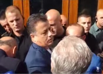 VIDEO / Sterkaj tallet me Nokën: Dogjët edhe karriget… Ku do ulemi ne, po dolëm në opozitë?