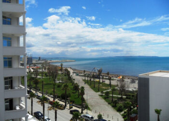 Në qarqet me turizëm të zhvilluar, shpenzimet e familjeve u rritën më shpejt, kryeson Durrësi