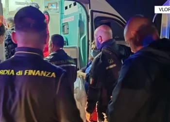 Fundoset pas një defekti peshkarexha, shpëtojnë mrekullisht dy peshkatarët në ujërat e Vlorës