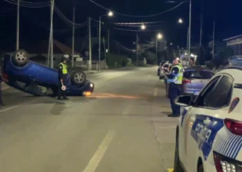 Aksident në Shëngjin/Makina humb kontrollin, lëndohet drejtuesi i mjetit